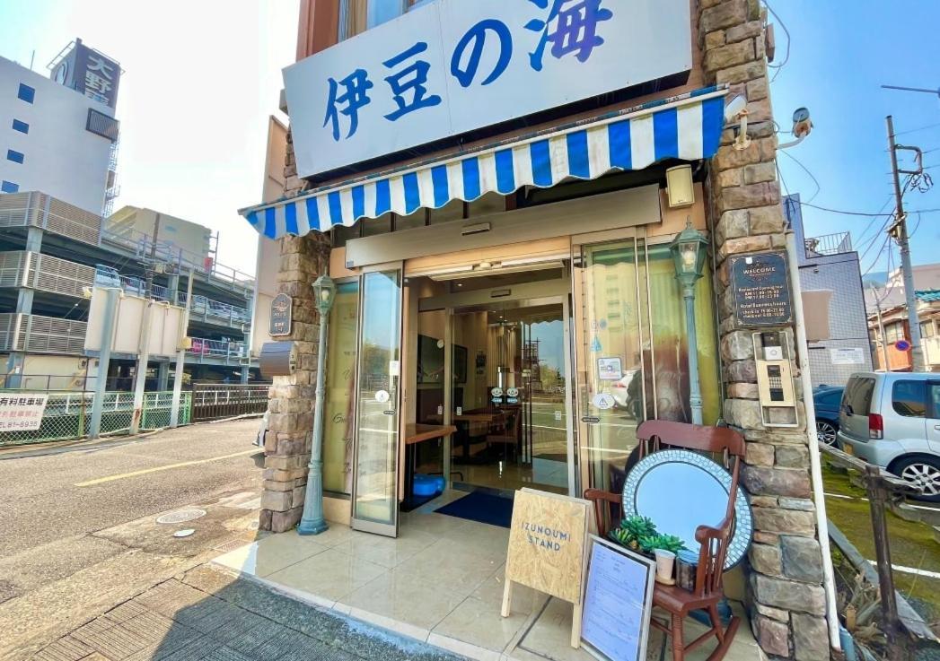 Izu-No-Umi Hotel Атами Экстерьер фото