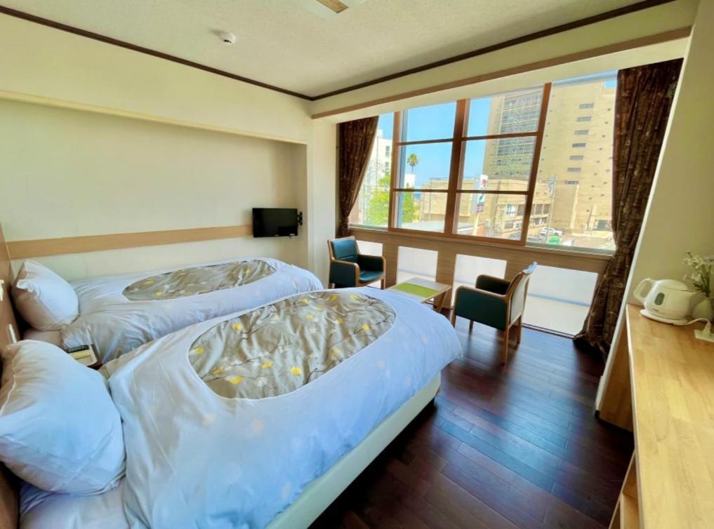 Izu-No-Umi Hotel Атами Экстерьер фото